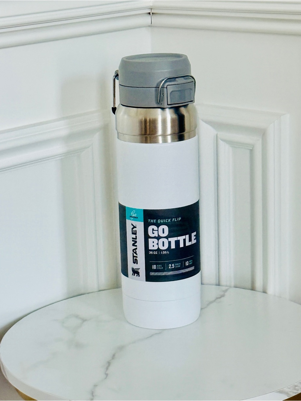 36oz Stanley Go Bottle Vacuum Water Bottle - White & Gray NWT